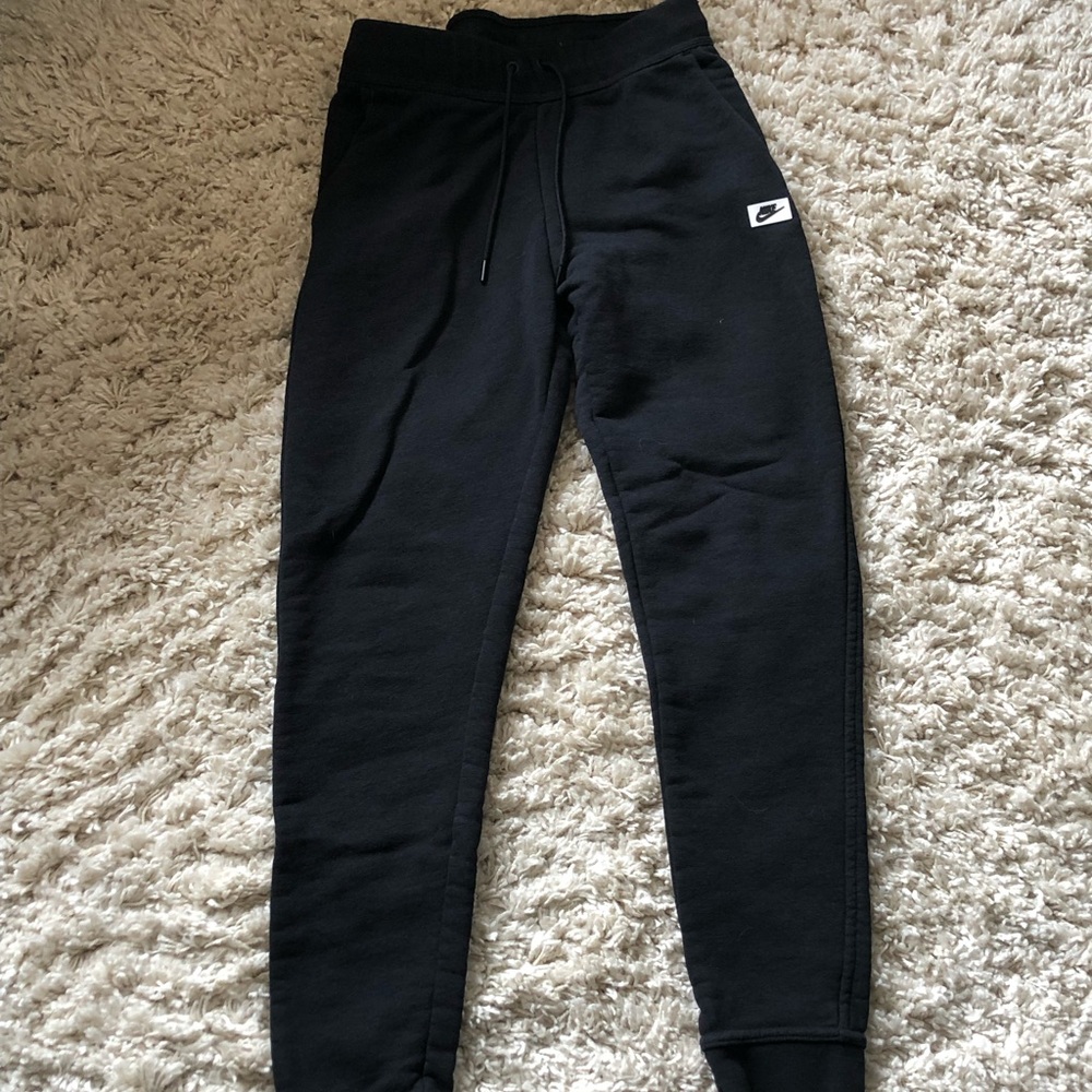 Nike men’s tech fleece joggers